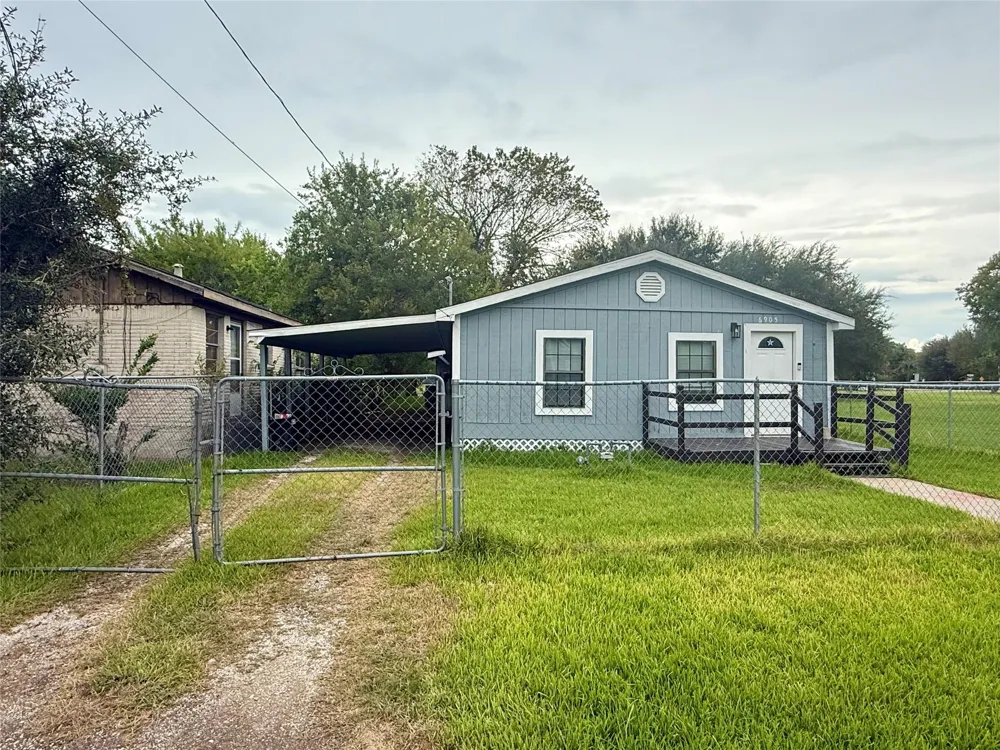 6905 Speaker Street Hitchcock, TX 77563