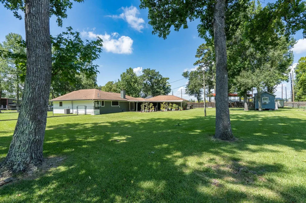 1506 Running Bear Trail Crosby, TX 77532