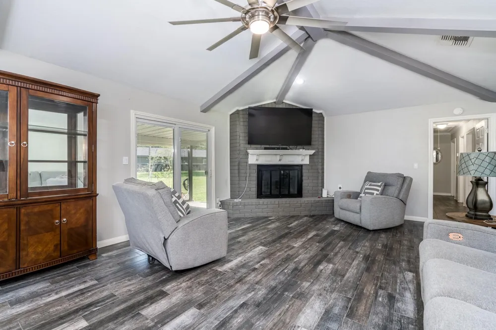 1506 Running Bear Trail Crosby, TX 77532