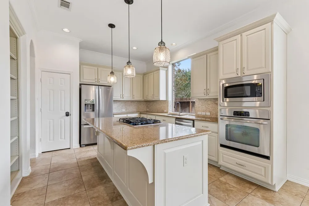 8210 Thunder Ridge Way Missouri City, TX 77459