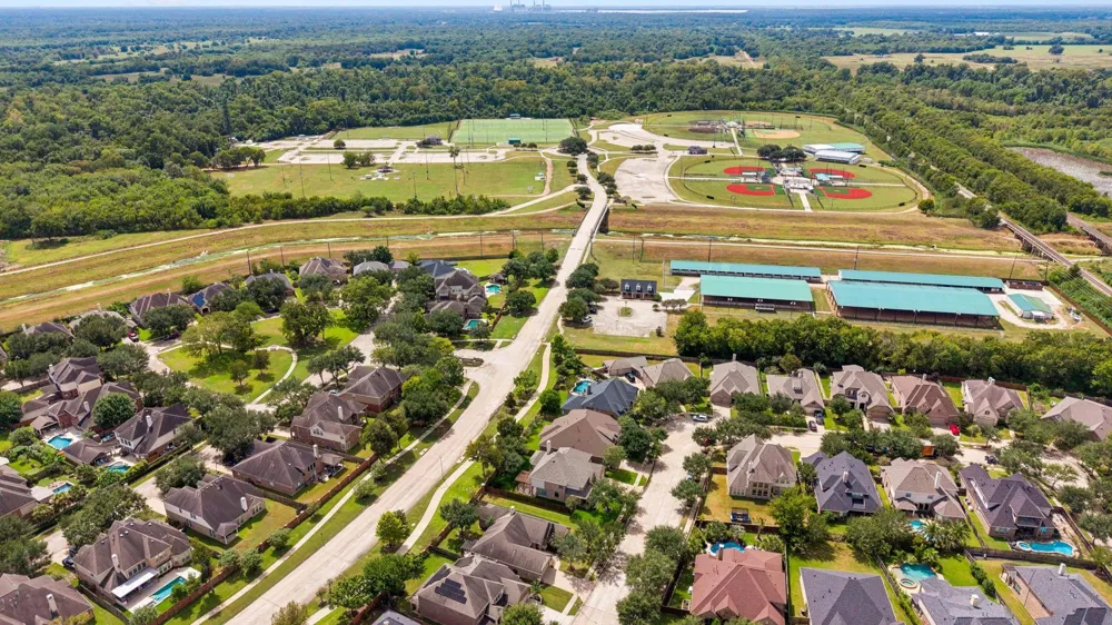 8210 Thunder Ridge Way Missouri City, TX 77459