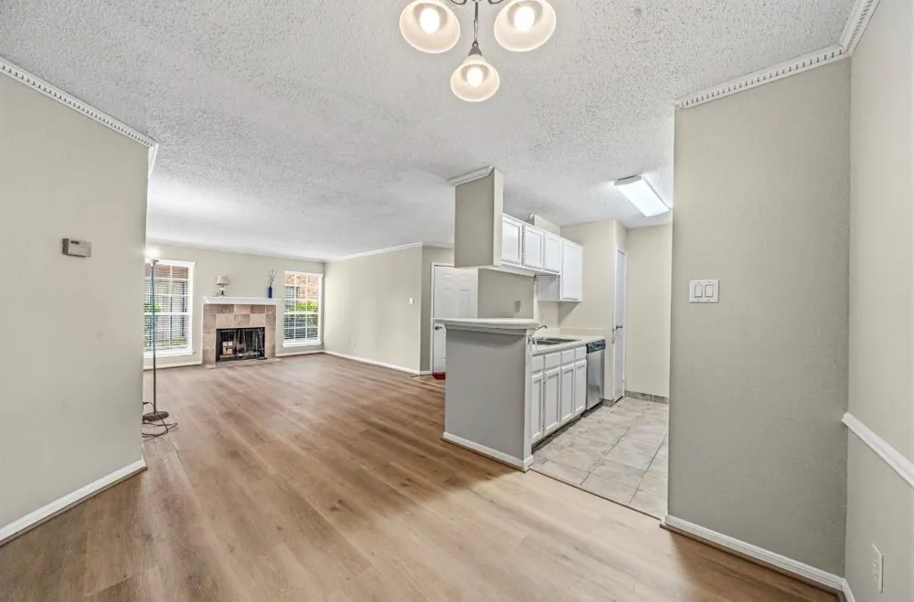 3770 Lovers Wood Lane #807 Houston, TX 77014