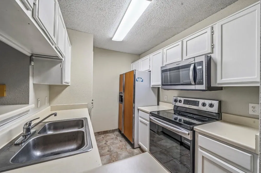 3770 Lovers Wood Lane #807 Houston, TX 77014