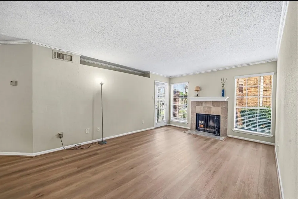 3770 Lovers Wood Lane #807 Houston, TX 77014