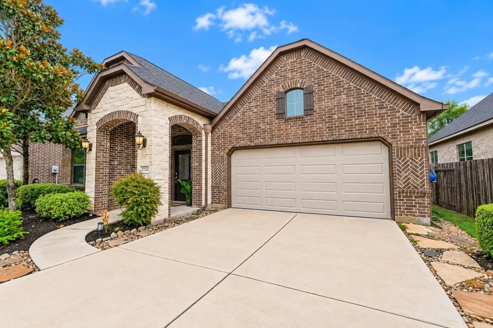 6723 Sotoria Lane Sugar Land, TX 77479