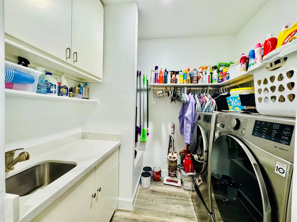 1728 County Road 5830 Cleveland, TX 77327