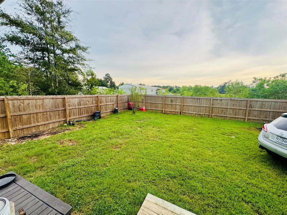 1728 County Road 5830 Cleveland, TX 77327