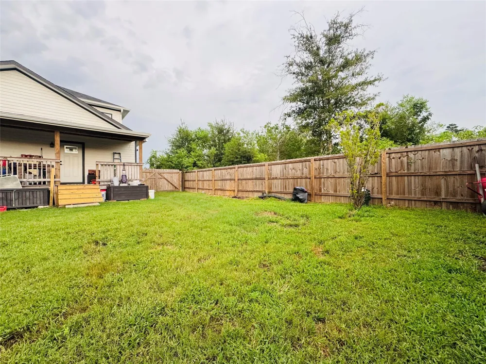 1728 County Road 5830 Cleveland, TX 77327