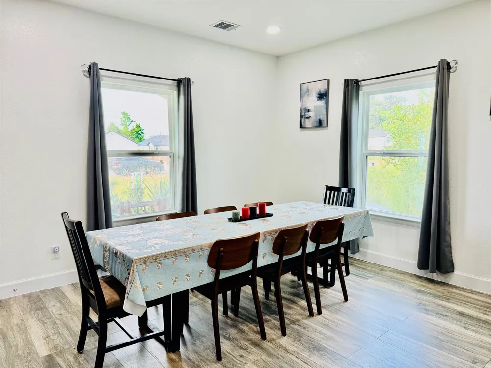 1728 County Road 5830 Cleveland, TX 77327