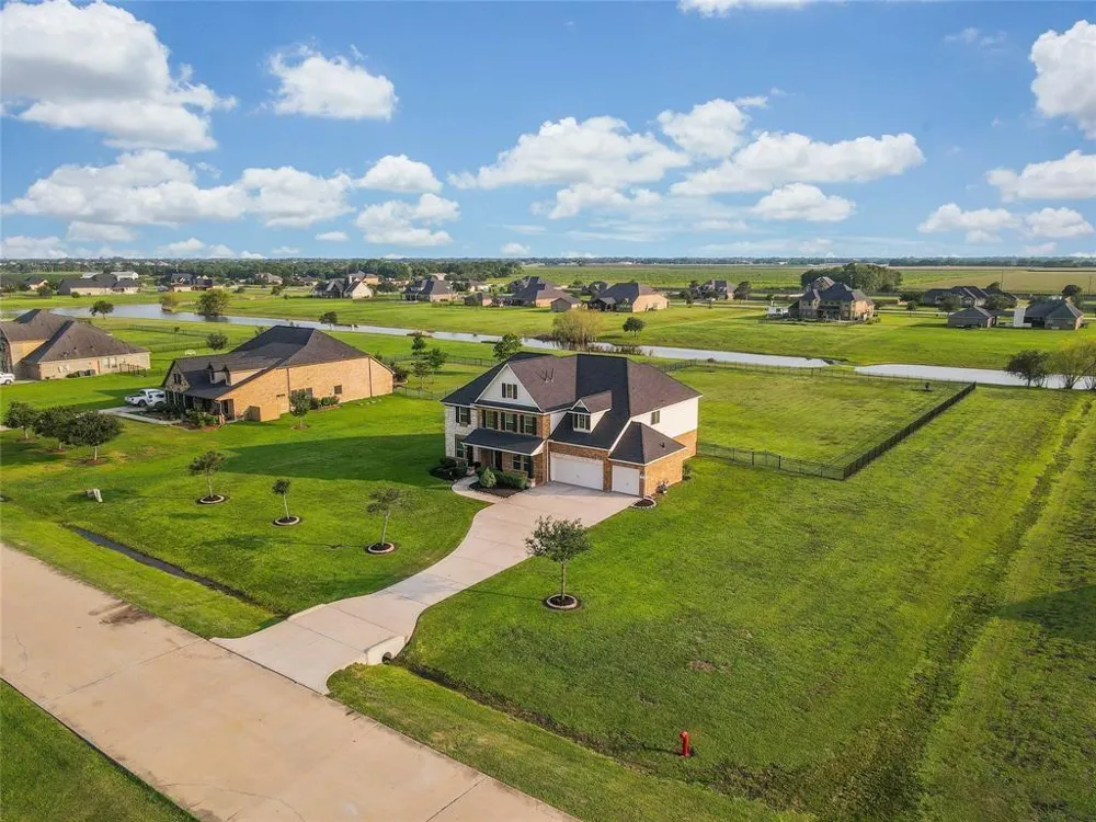 7518 Lake Ivie Needville, TX 77461