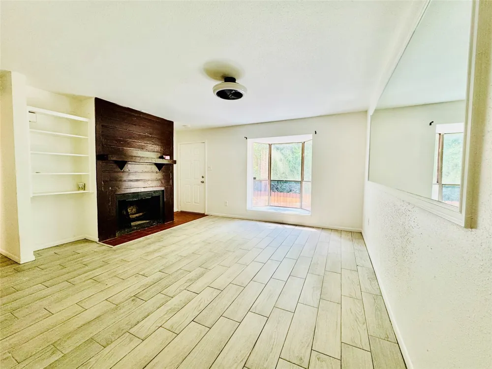 2003 Place Rebecca Lane #10 Houston, TX 77090