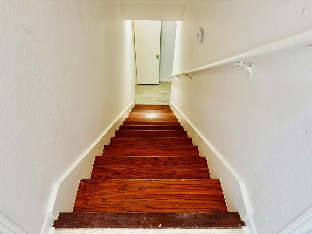 2003 Place Rebecca Lane #10 Houston, TX 77090