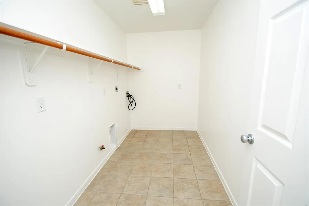 6123 Baron Hill Lane Sugar Land, TX 77479
