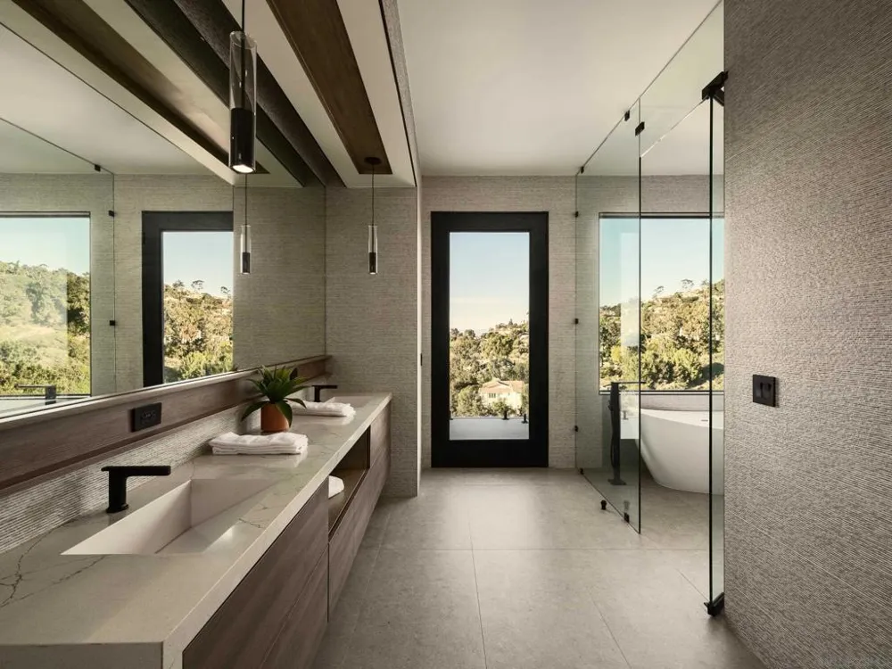 6627 Muirlands Dr La Jolla, CA 92037