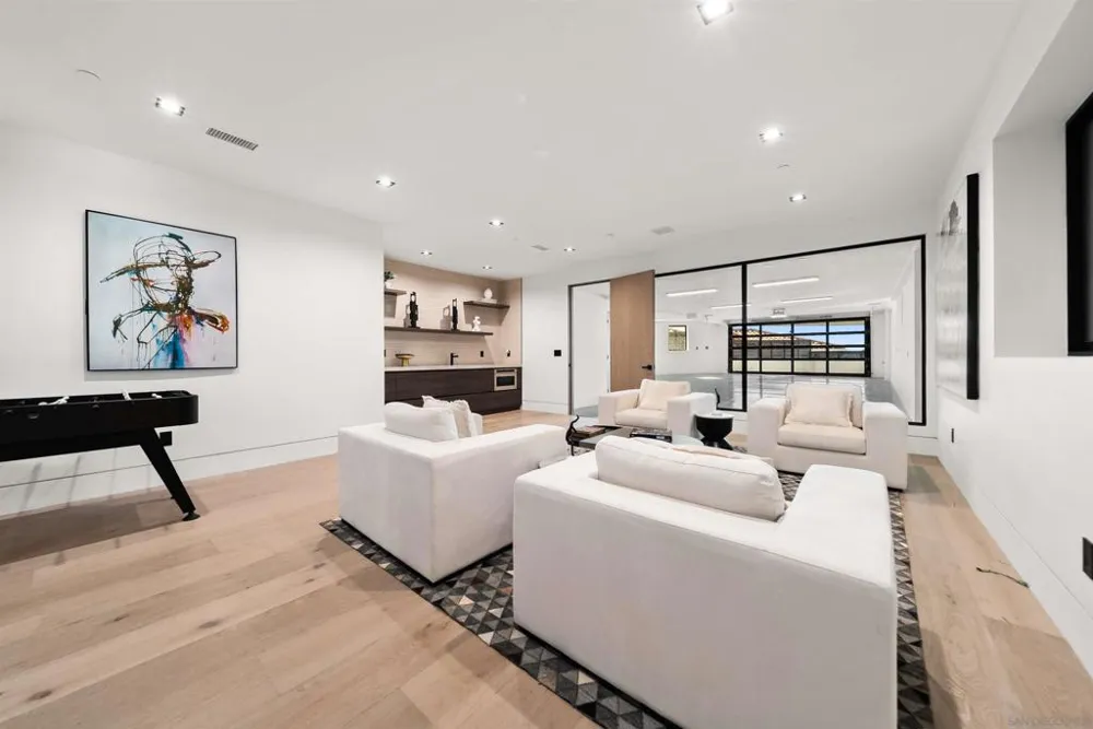 6627 Muirlands Dr La Jolla, CA 92037