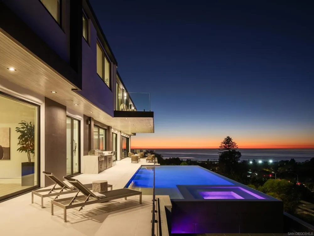 6627 Muirlands Dr La Jolla, CA 92037