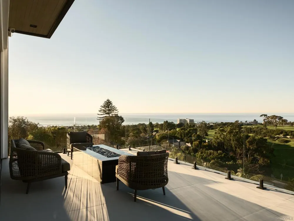 6627 Muirlands Dr La Jolla, CA 92037