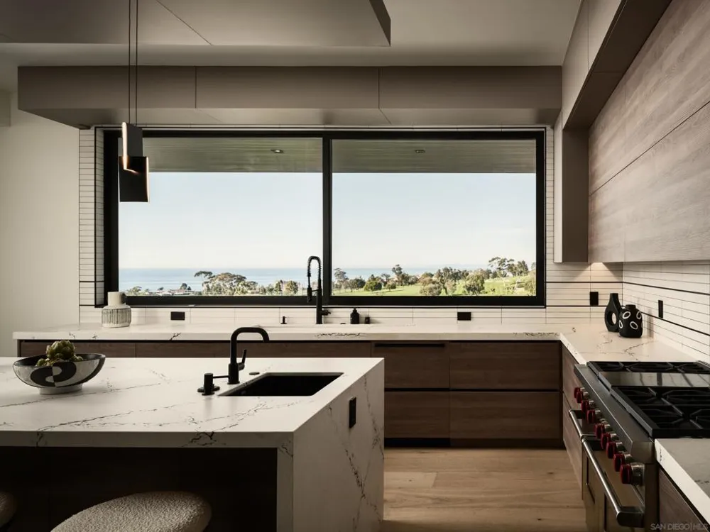 6627 Muirlands Dr La Jolla, CA 92037