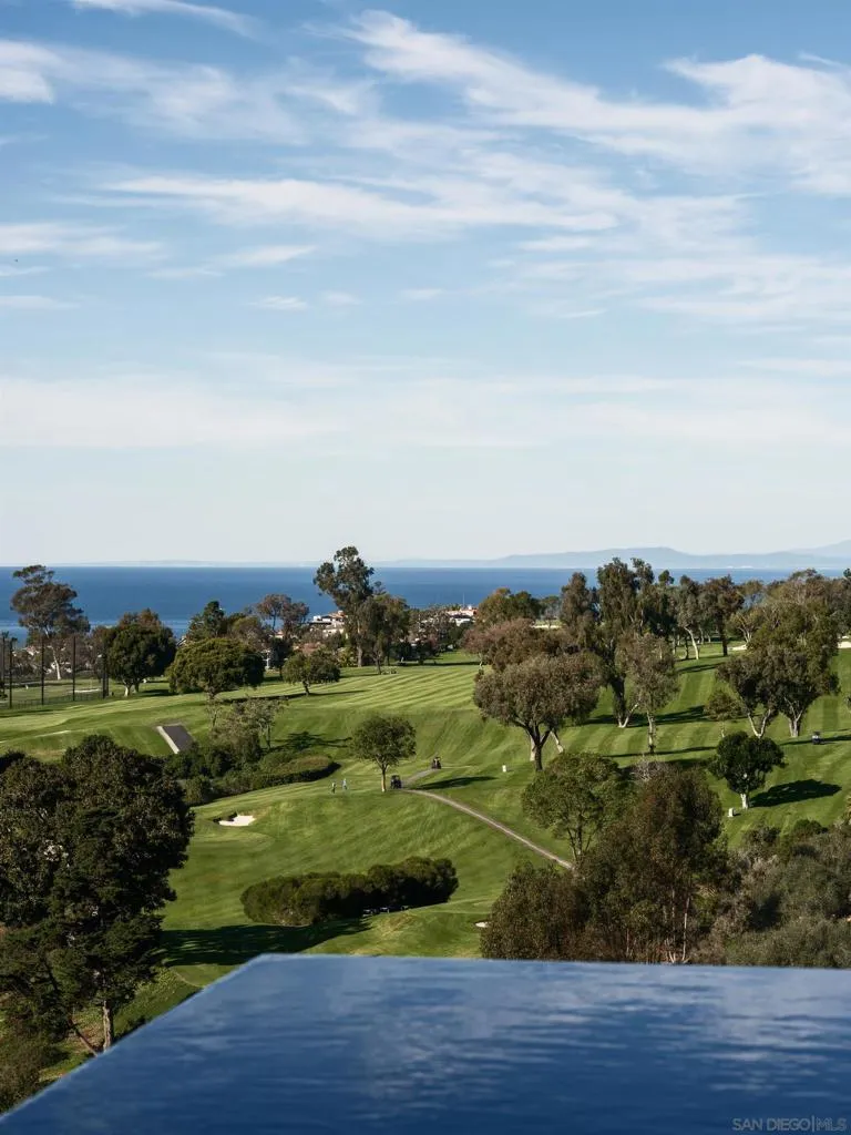 6627 Muirlands Dr La Jolla, CA 92037