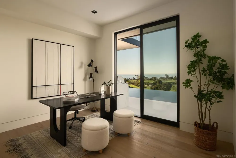 6627 Muirlands Dr La Jolla, CA 92037