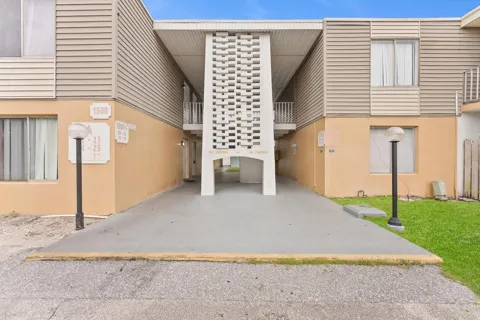 1500 CRESCENT CIRCLE #A14
