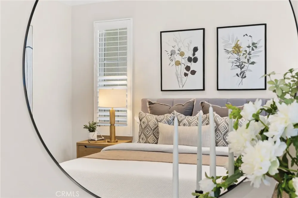 149 Winnett Irvine, CA 92602