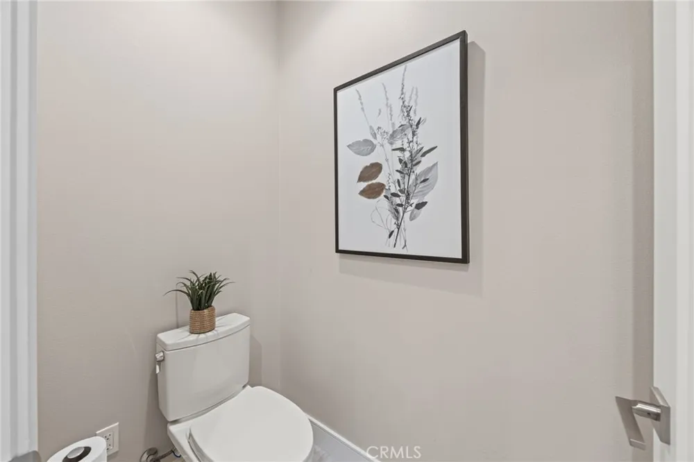 149 Winnett Irvine, CA 92602