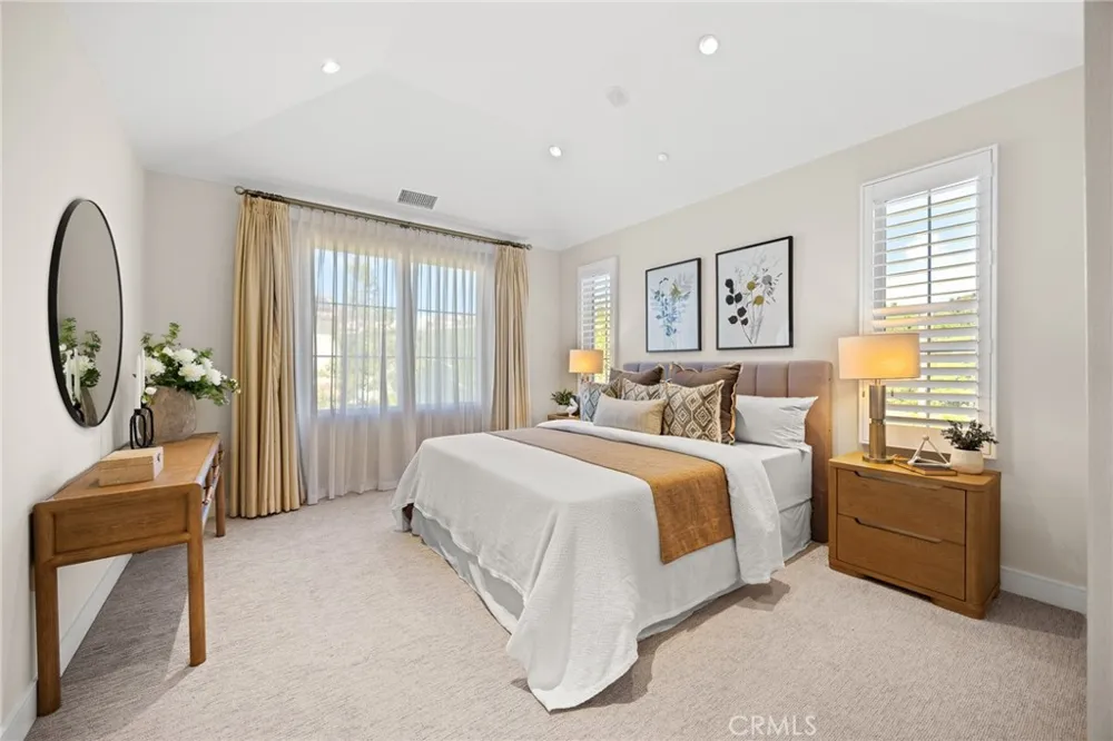 149 Winnett Irvine, CA 92602
