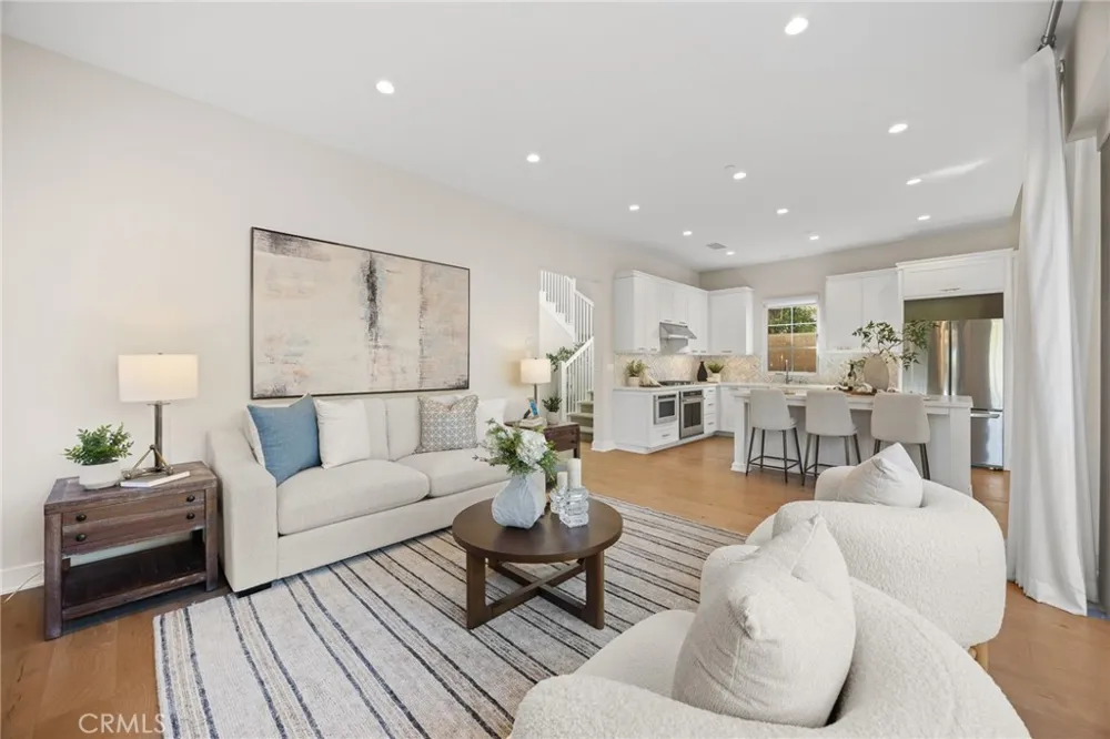 149 Winnett Irvine, CA 92602