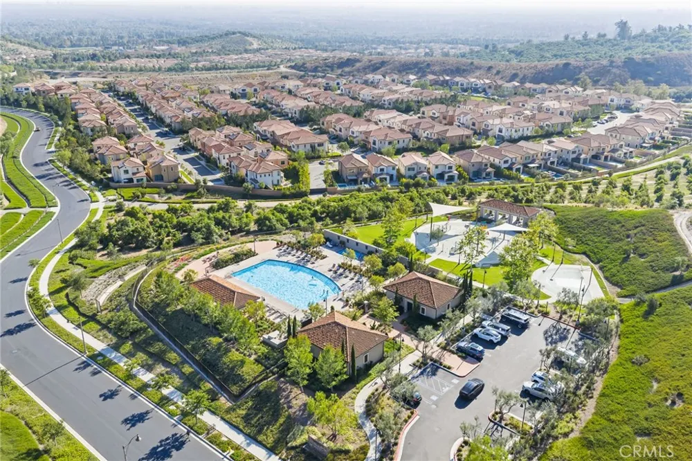 149 Winnett Irvine, CA 92602