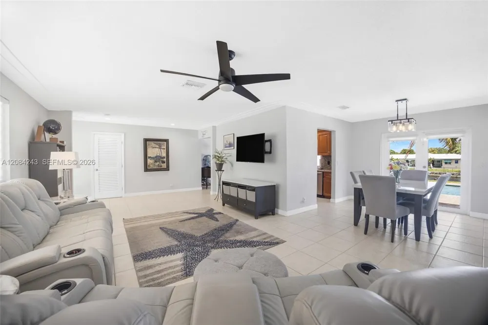 6121 SW 16th St Plantation, FL 33317