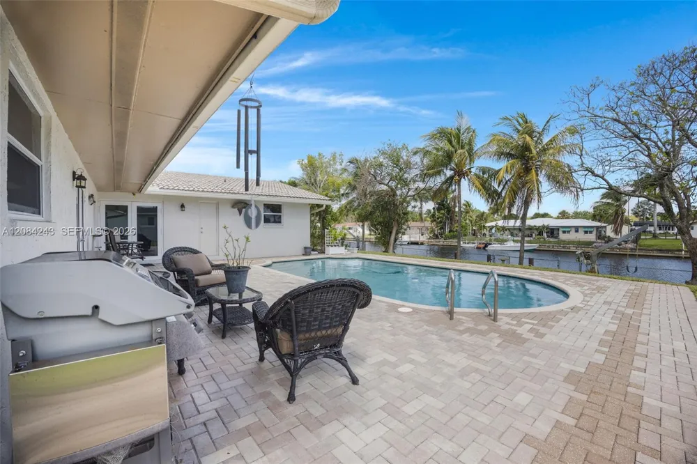 6121 SW 16th St Plantation, FL 33317