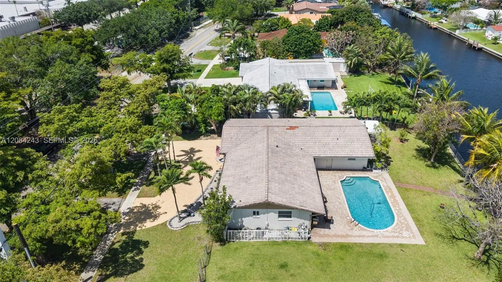 6121 SW 16th St Plantation, FL 33317