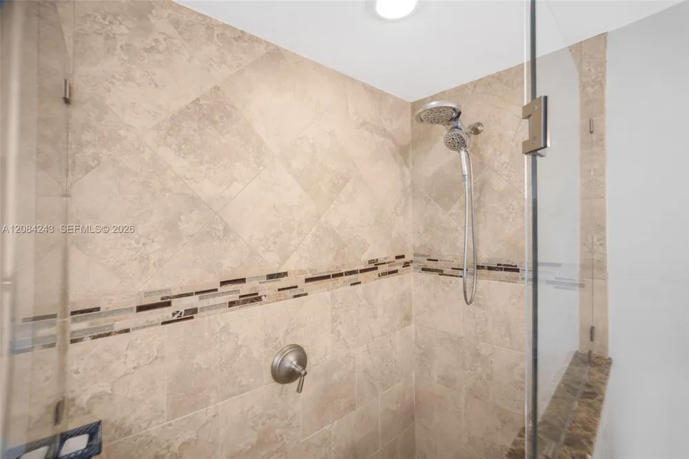 6121 SW 16th St Plantation, FL 33317