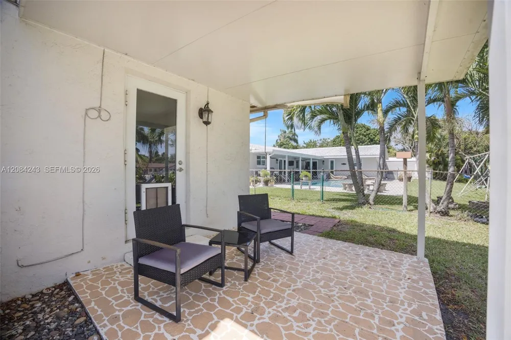 6121 SW 16th St Plantation, FL 33317