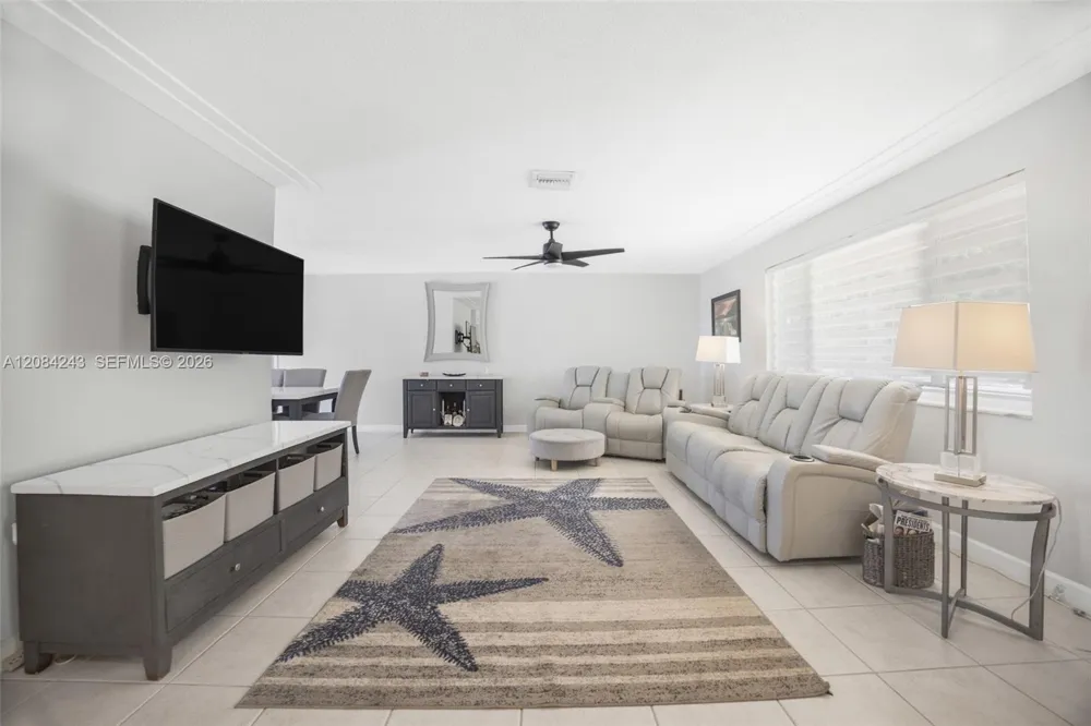 6121 SW 16th St Plantation, FL 33317
