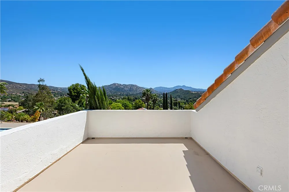 16262 Oak Springs Ramona, CA 92065
