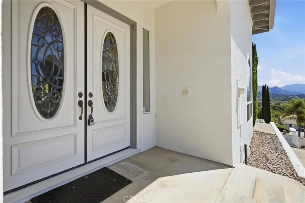 16262 Oak Springs Ramona, CA 92065