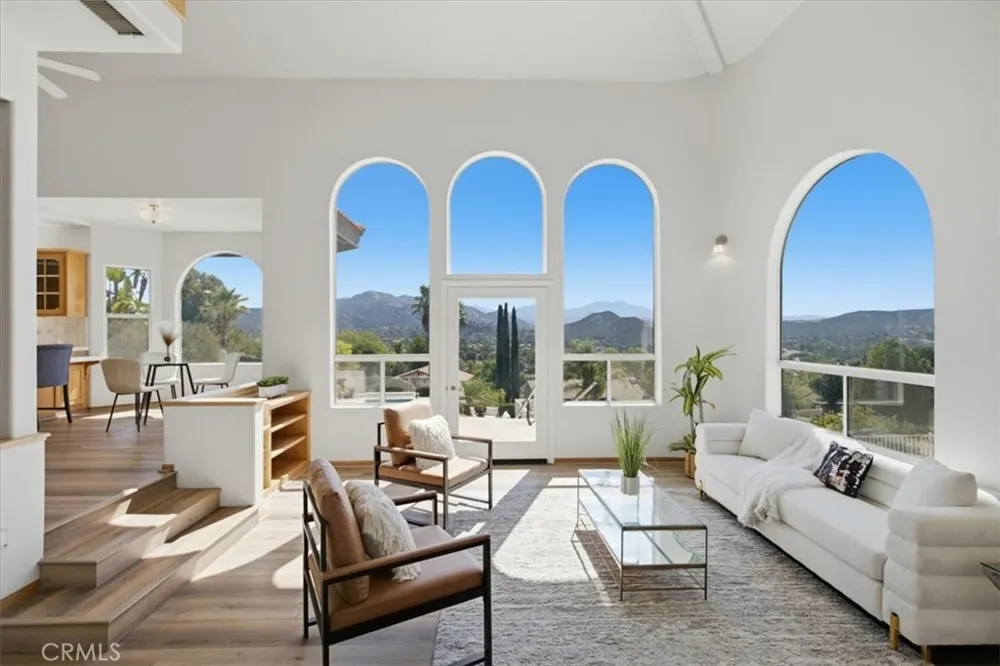 16262 Oak Springs Ramona, CA 92065