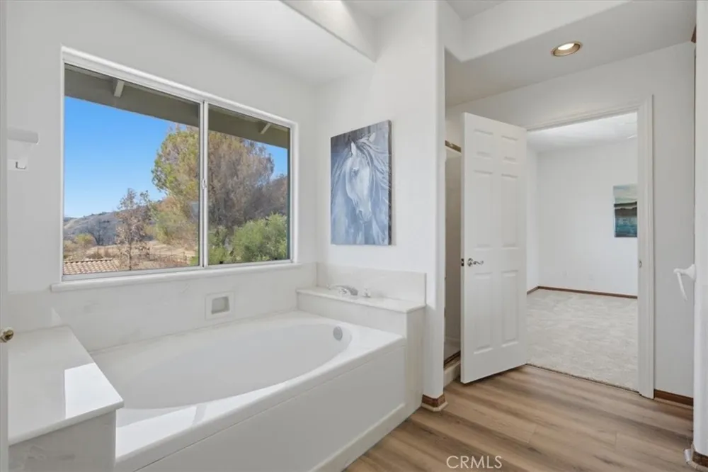 16262 Oak Springs Ramona, CA 92065