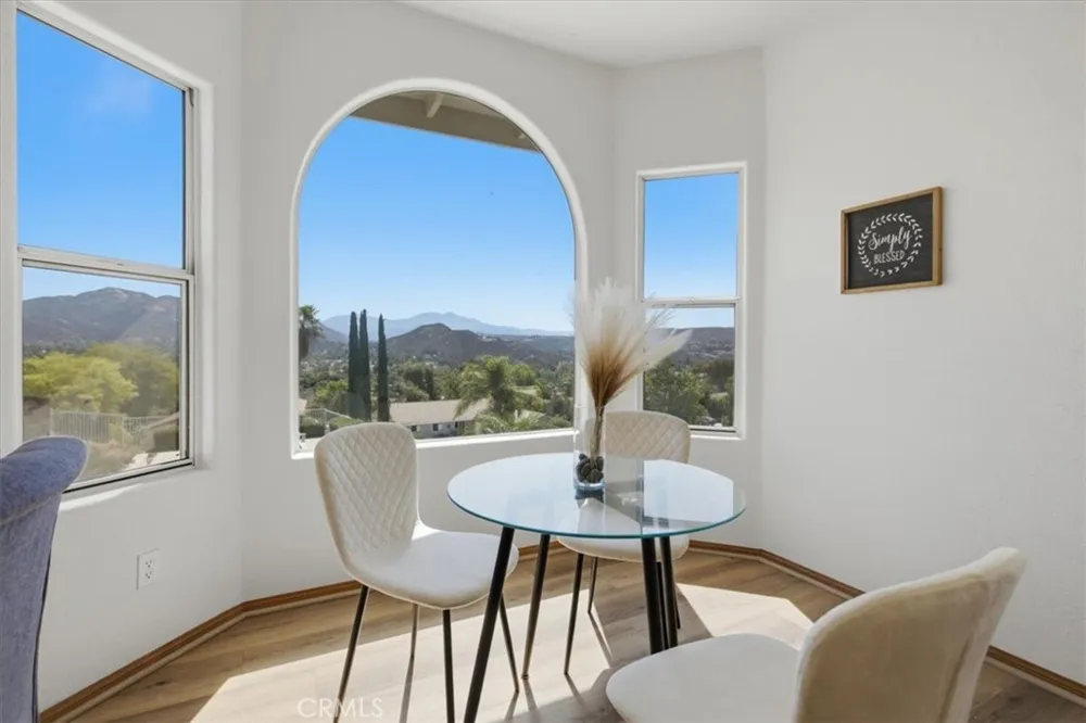 16262 Oak Springs Ramona, CA 92065