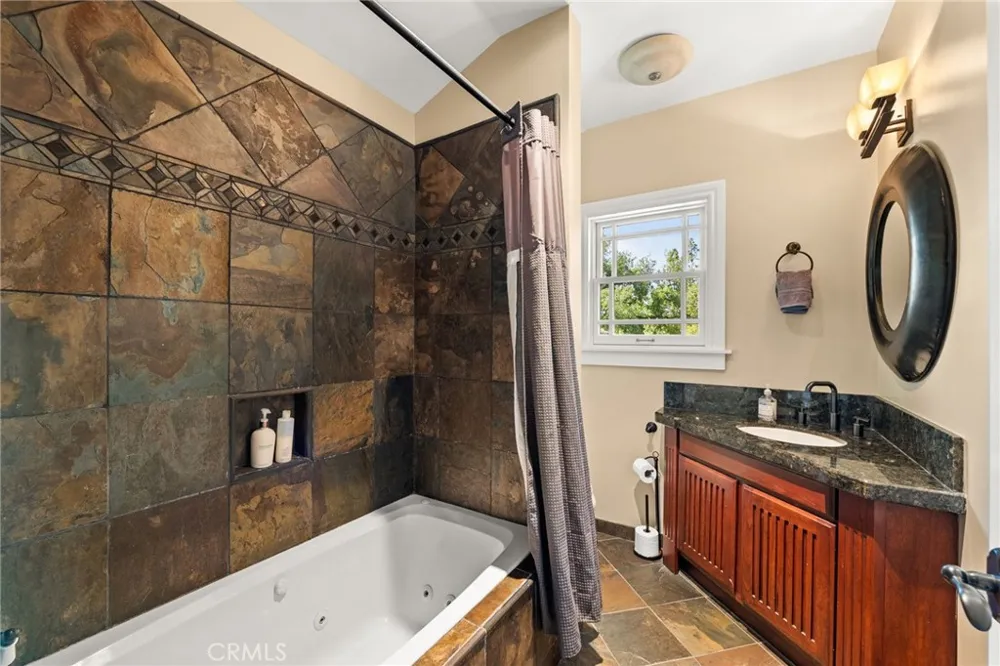 1688 Dwight Redlands, CA 92373