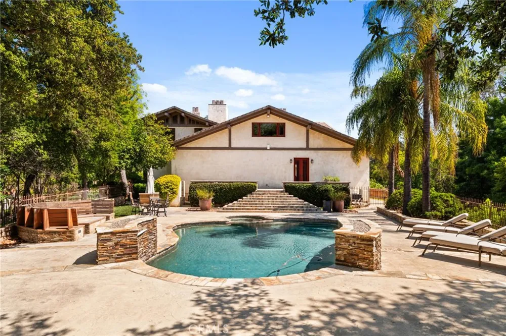 1688 Dwight Redlands, CA 92373