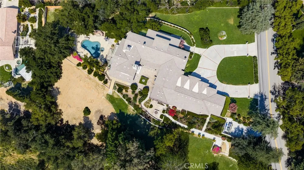 1688 Dwight Redlands, CA 92373