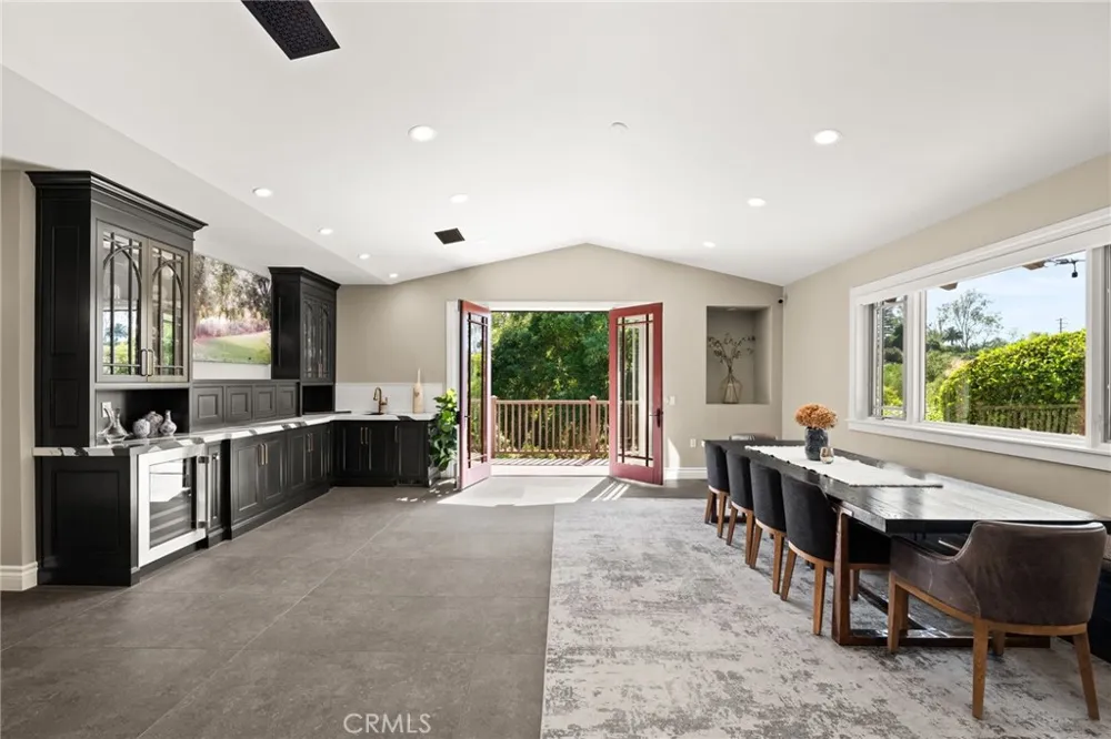 1688 Dwight Redlands, CA 92373