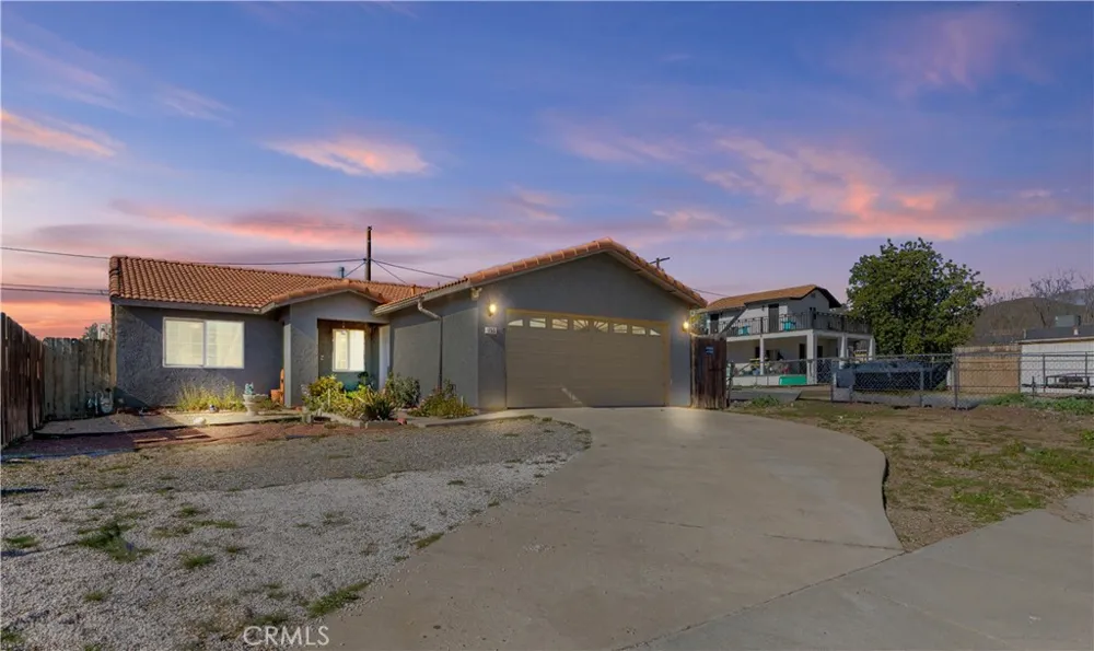 755 Allen Banning, CA 92220