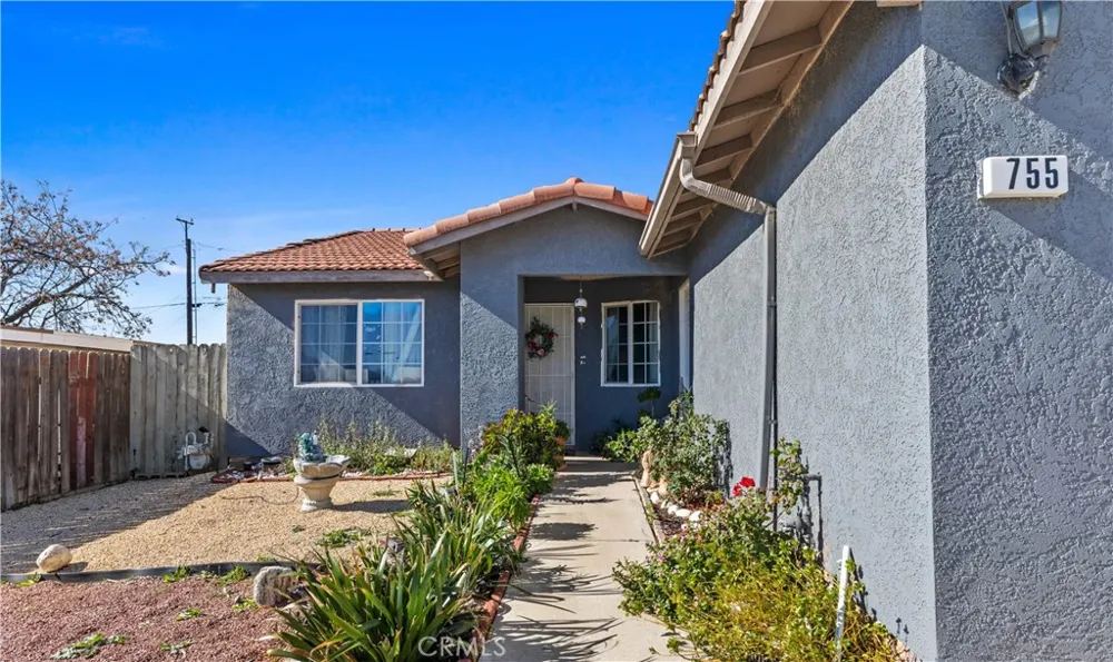 755 Allen Banning, CA 92220