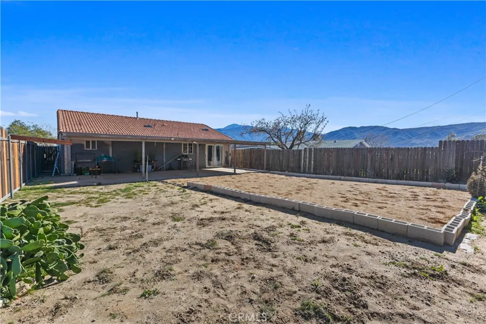 755 Allen Banning, CA 92220