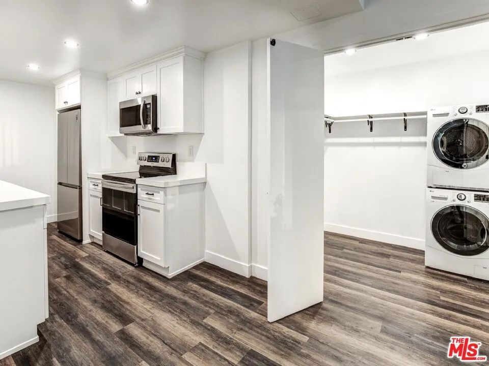 1115 14th Street Santa Monica, CA 90403