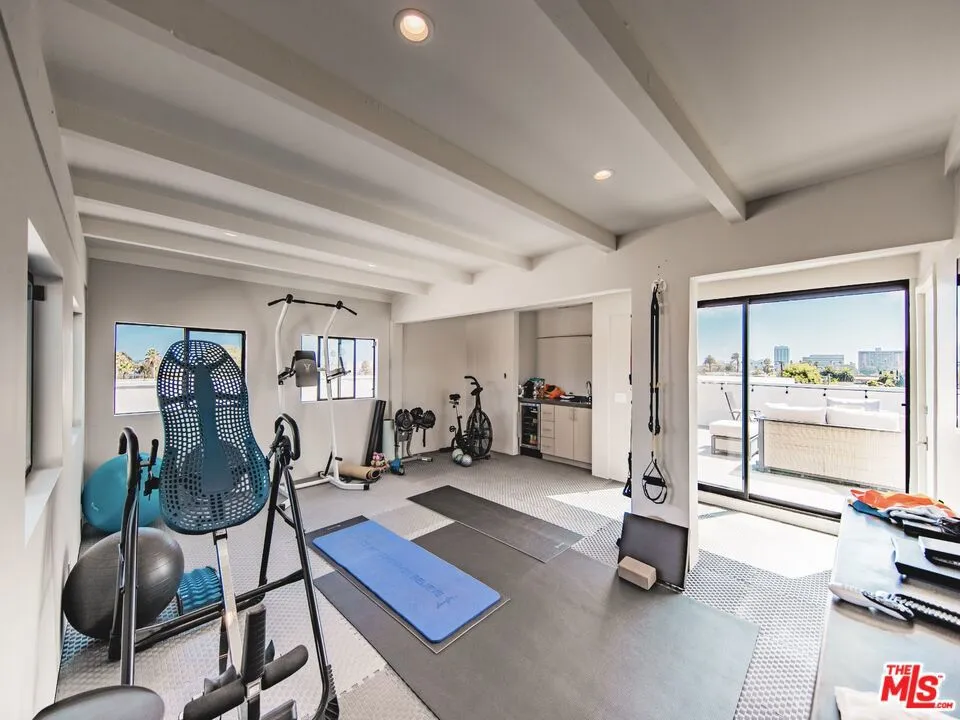1115 14th Street Santa Monica, CA 90403